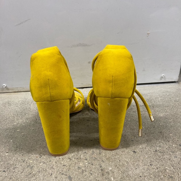 Lace up sandals - Picture 3 of 3